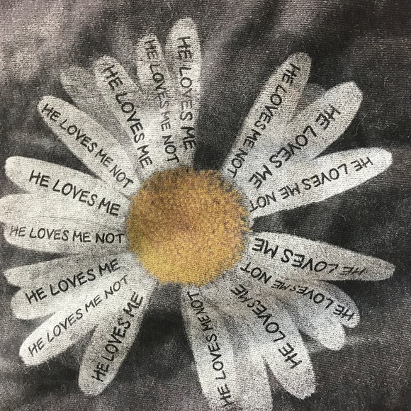 Project Social T - Super Soft Daisy Sweatshirt <3 - Picture 2 of 4